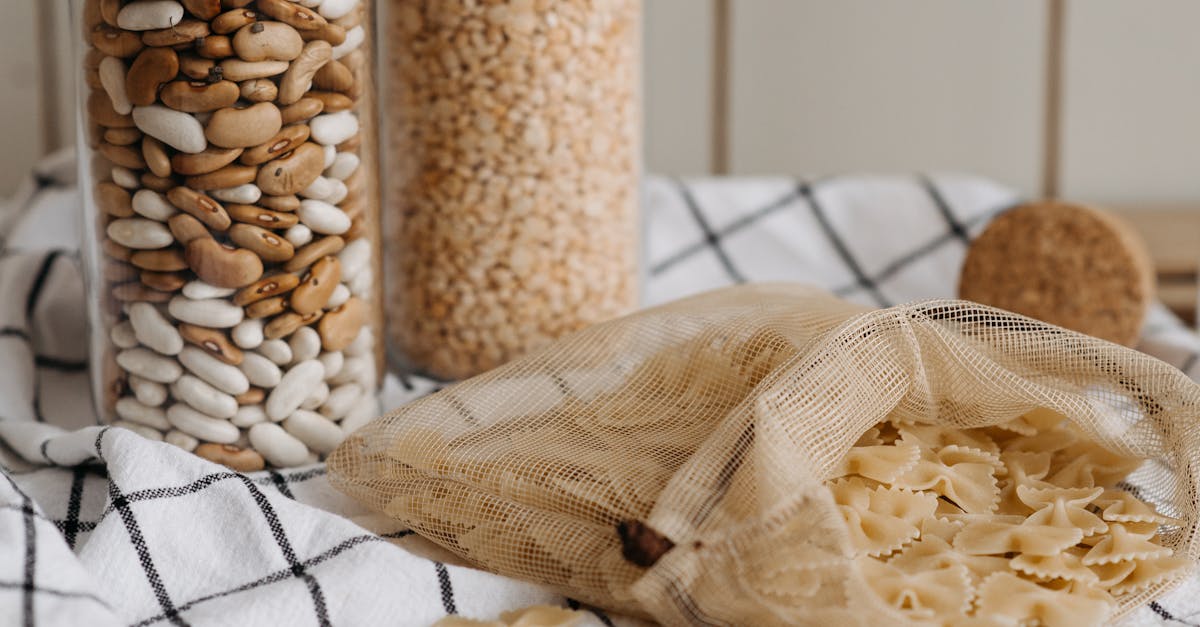 solutions de rangement de cuisine pratiques et élégantes pour optimiser l'espace et organiser vos ustensiles et aliments avec style.